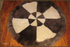 Fårskinn - Runda mattor - dreamy-round-carpets-sheepskin-adam-leather